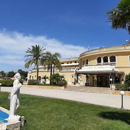 Parco Dei Principi Hotel Roccella Ionica Exteriör bild