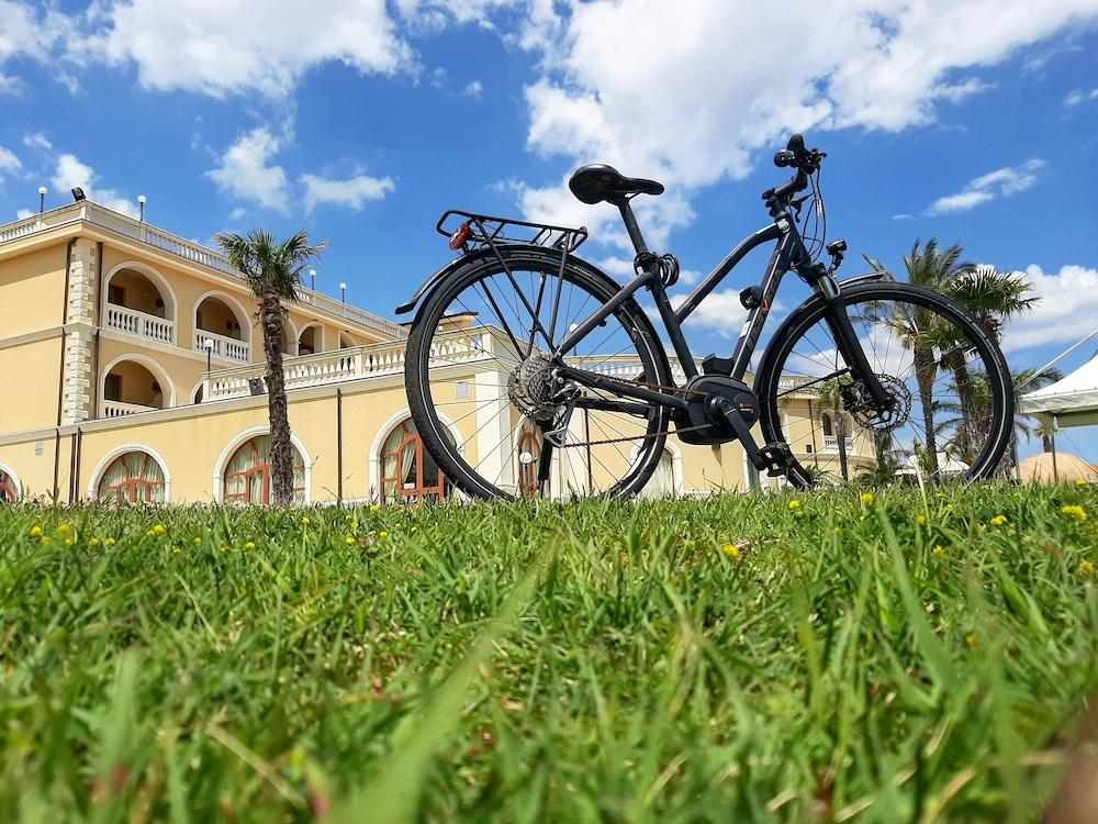 Parco Dei Principi Hotel Roccella Ionica Exteriör bild