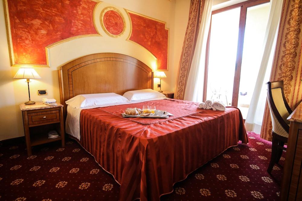 Parco Dei Principi Hotel Roccella Ionica Exteriör bild