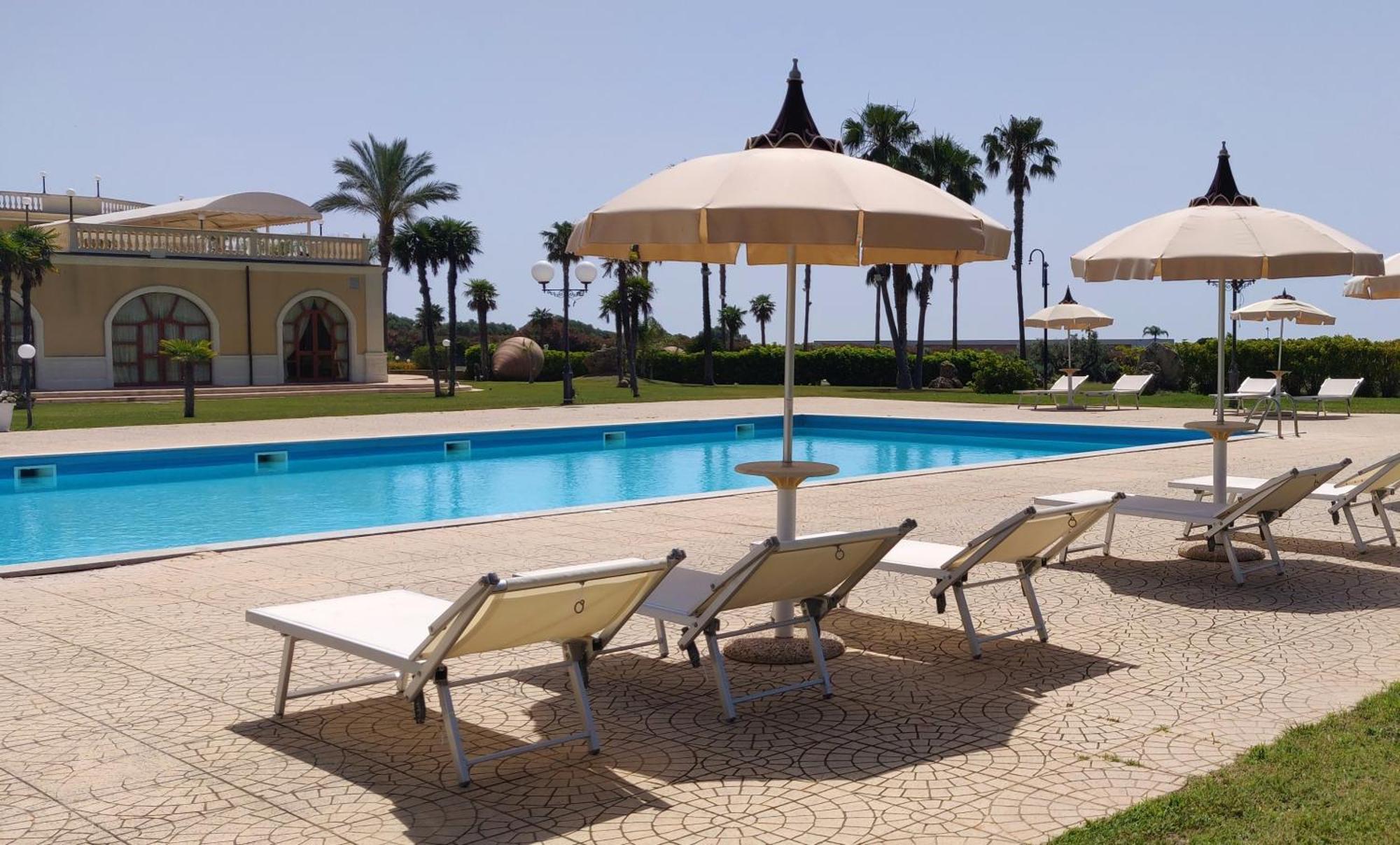 Parco Dei Principi Hotel Roccella Ionica Exteriör bild