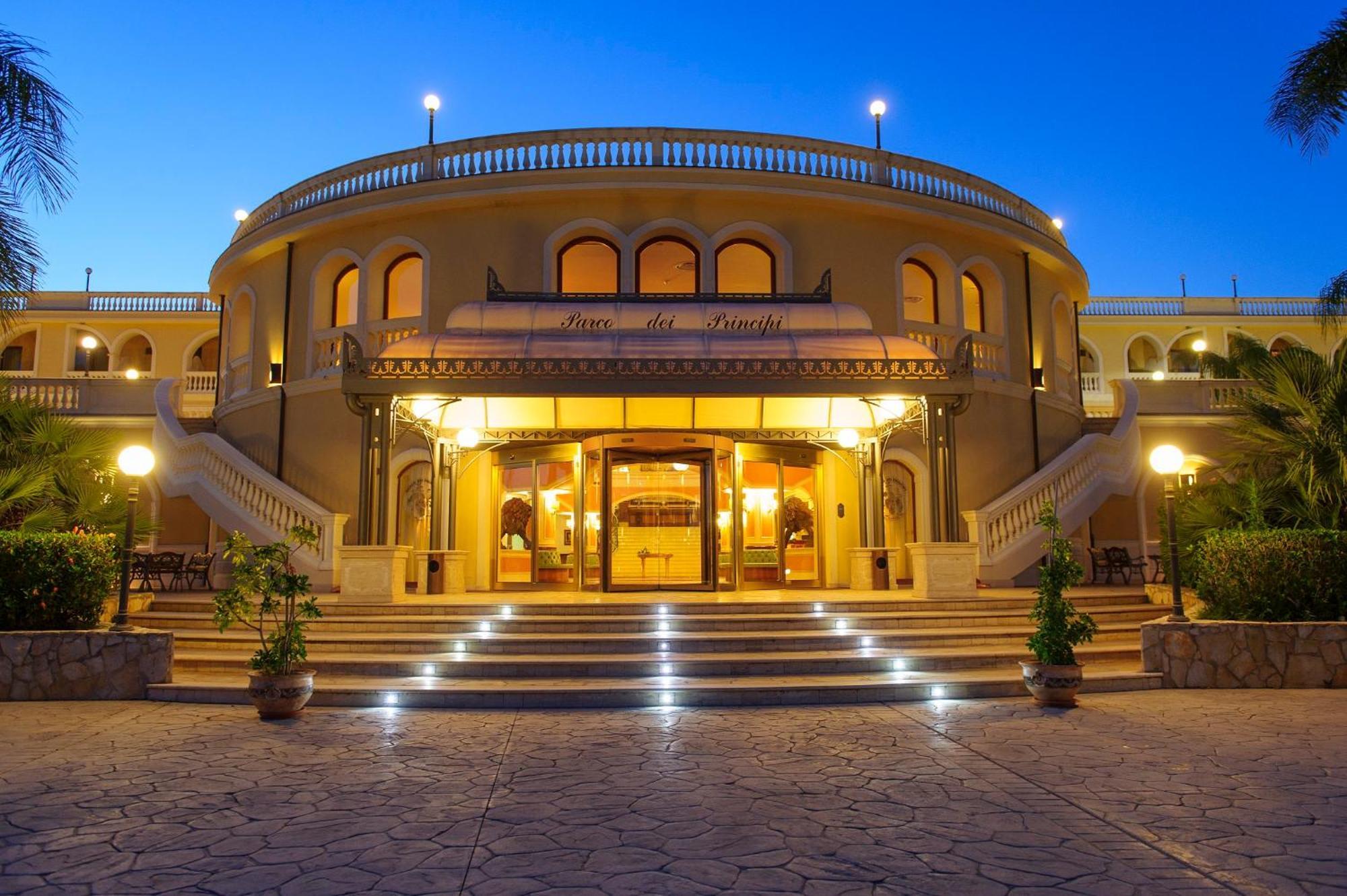 Parco Dei Principi Hotel Roccella Ionica Exteriör bild
