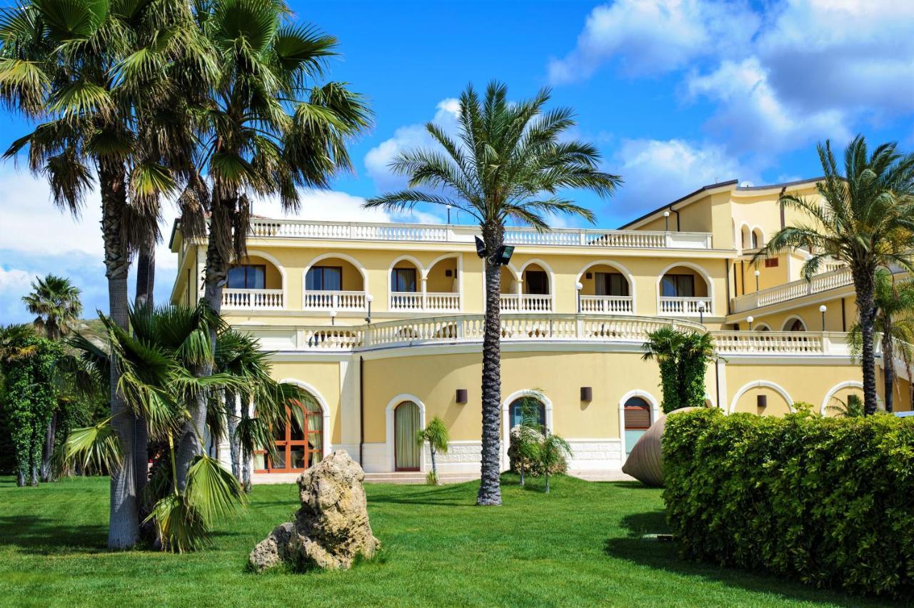 Parco Dei Principi Hotel Roccella Ionica Exteriör bild